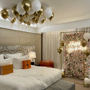 Hotel room decoration at Bvlgari Hotel, London