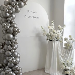 Pearl wedding anniversary flowers in London