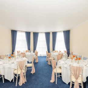 Wedding flowers at Bromley Hotel