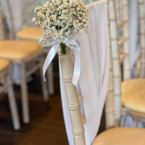 Wedding flowers - Fitzrovia Chapel, London